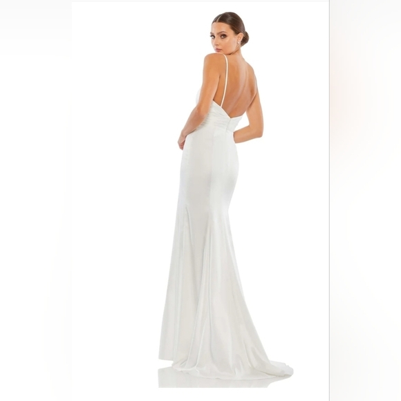 Ieena‎ for Mac Duggal,Plunging Faux Wrap  Evening Gown,White/Ivory, Size 8, NWT - Picture 2 of 14